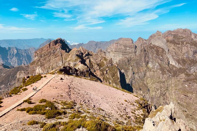 Transfer from Achada do Teixeira to Pico do Arieiro - Why this transfer matters on Madeira’s mountain routes