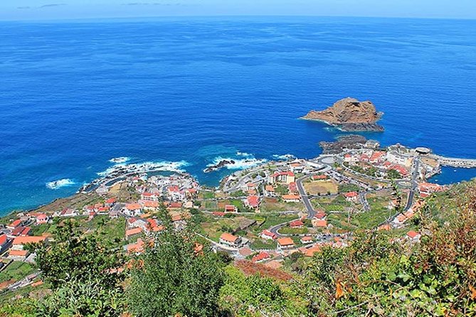 West of Madeira Tour - Cabo Girão: glass floor and a 580-meter drop