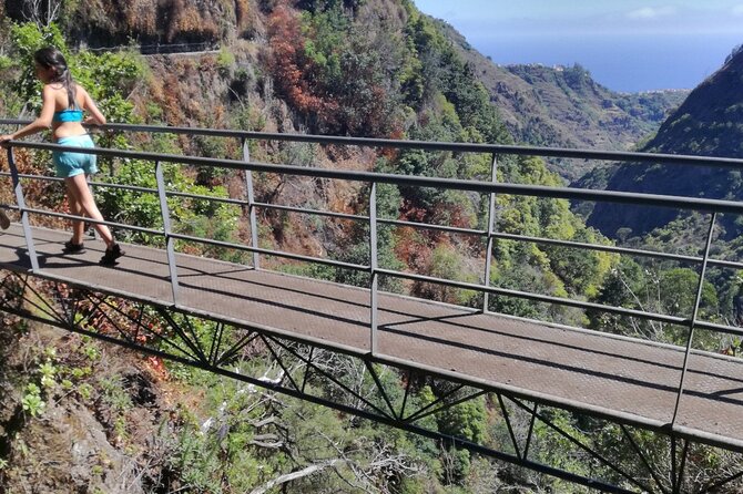 Wet your hair in the amazing Moinhos/Nova Levada - Starting with coffee, water, and a small group